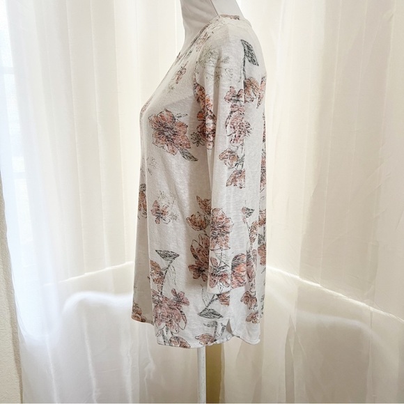 Van Heusen Floral blouse Size Medium - Picture 2 of 8